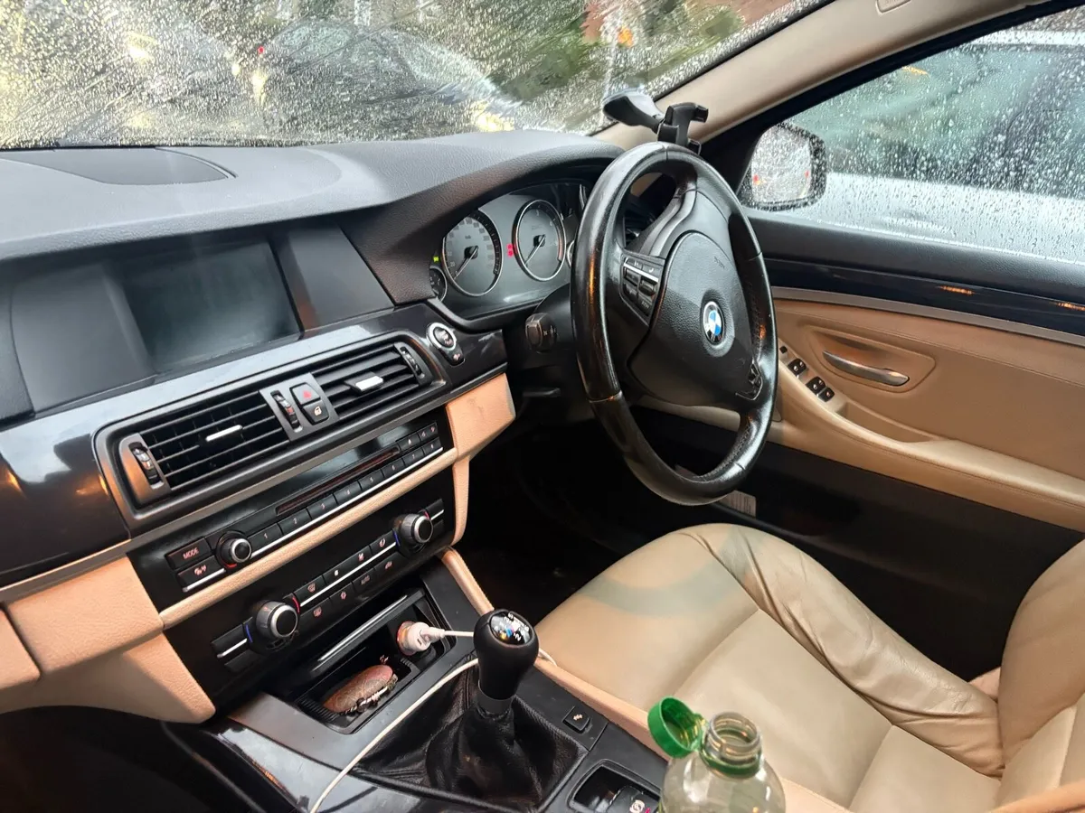 Bmw 520SE Manual diesel - Image 4