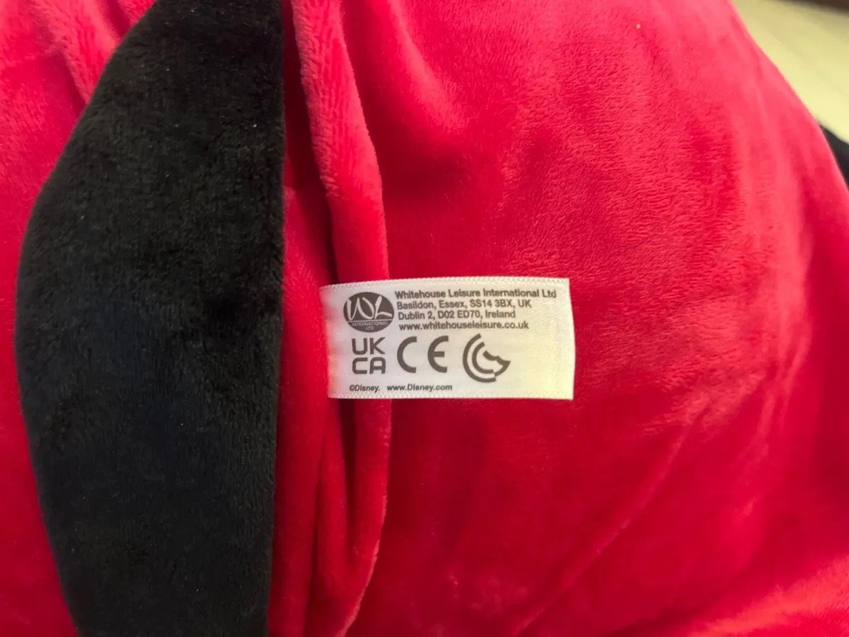 Mikey mouse 120cm or 45 inches tall - Image 3