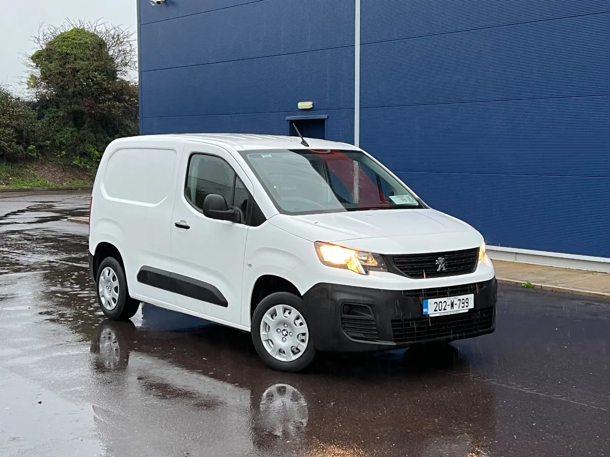 Peugeot Partner 2020 As new Vat invoice - Image 2