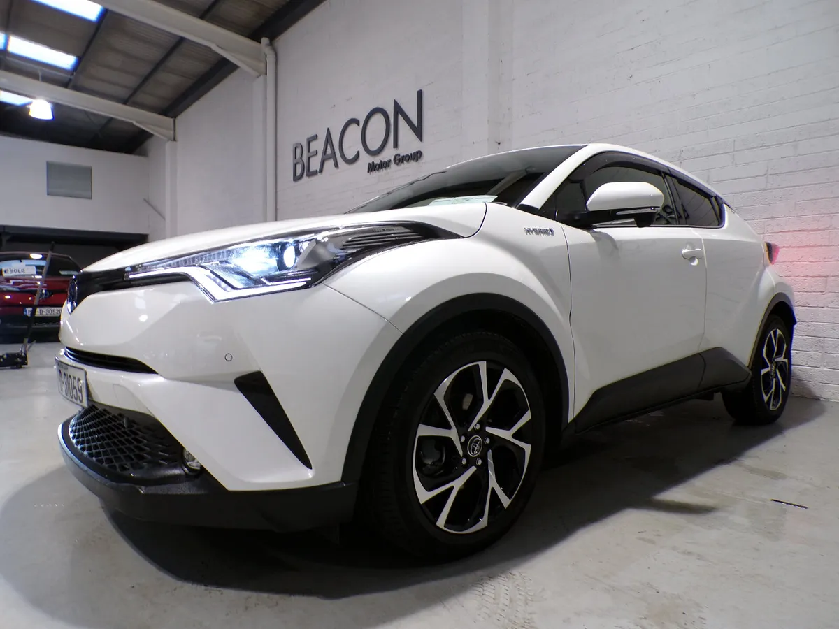 2018*6,000 MILES*HYBRID SPORT TOYOTA C-HR SELF CHA - Image 4