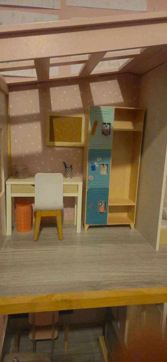 OUR GENERATION DOLLS HOUSE - Image 2