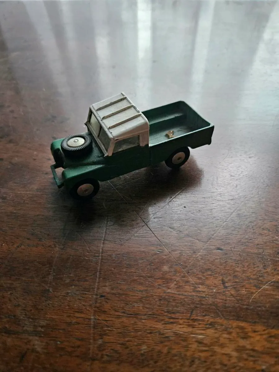 Corgi Landrover - Image 1