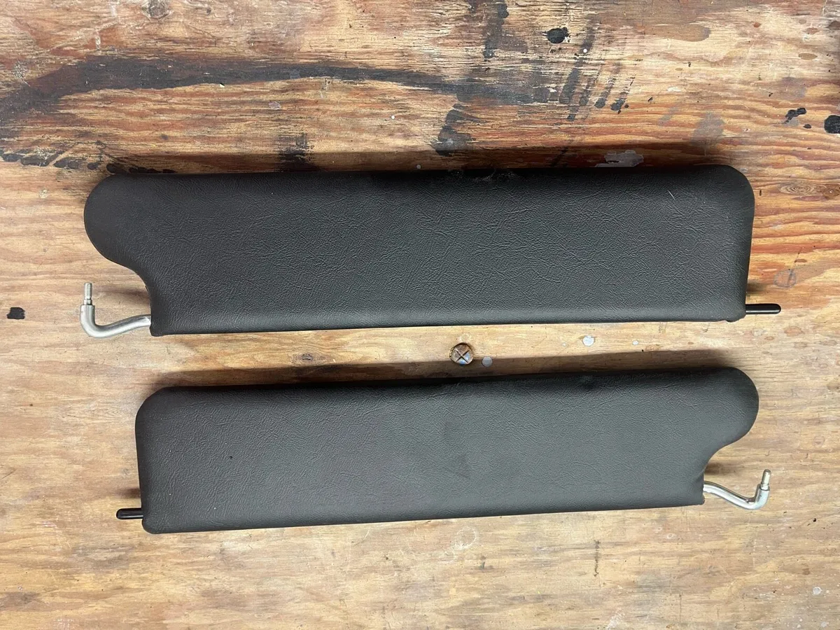 MG/MGB/MG GT sunvisors pair - Image 2