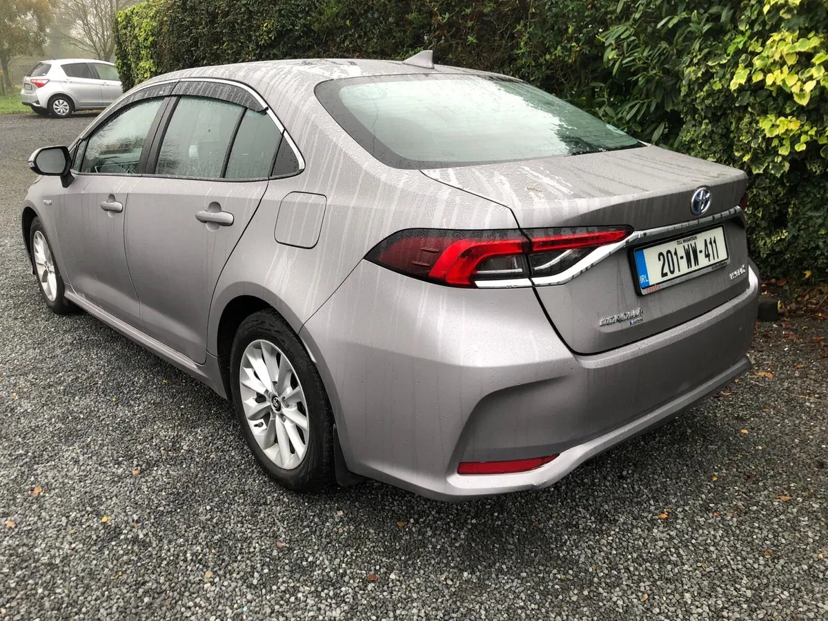 Toyota Corolla 2020 Hybrid - Image 3