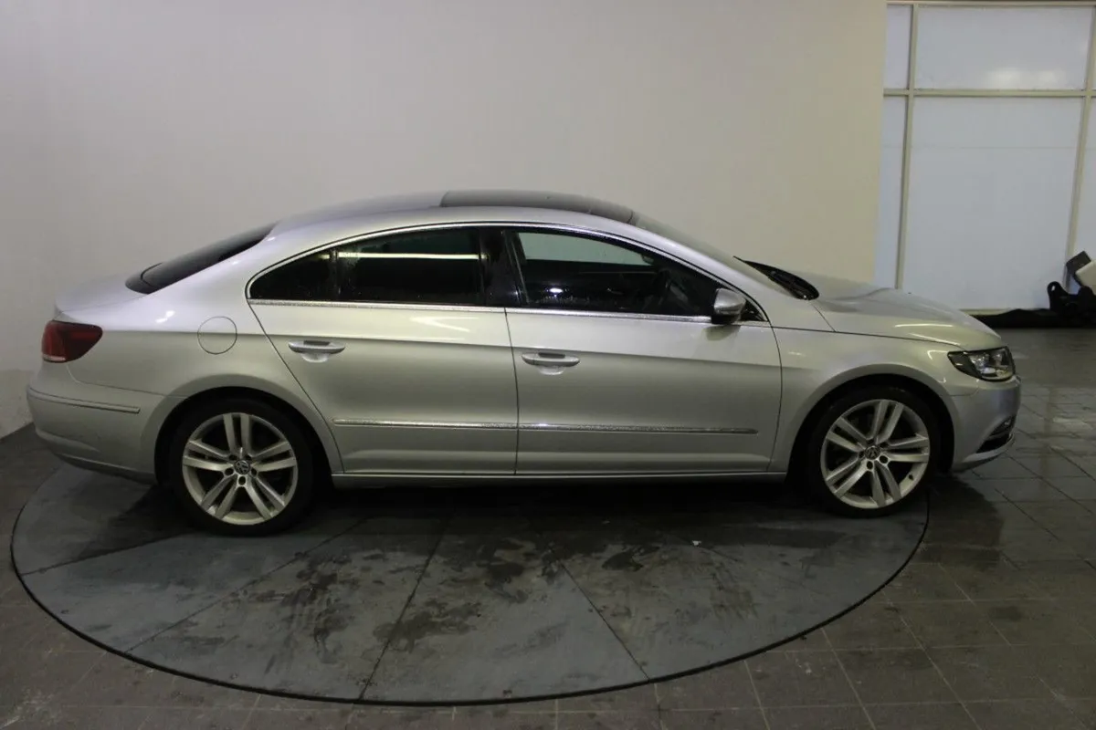 Volkswagen CC Sport 2.0 TDI M6F BMT 140HP - Image 3