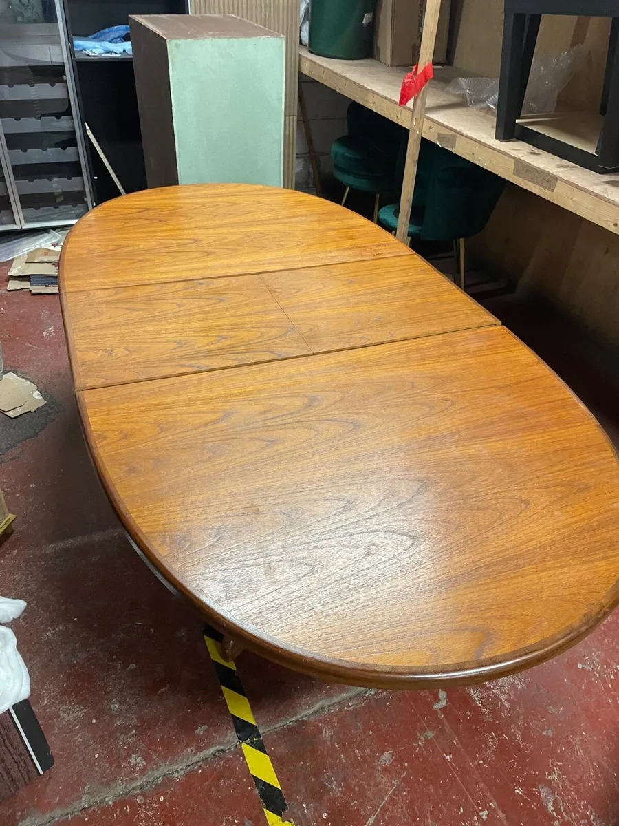 G plan table for sale - Image 1