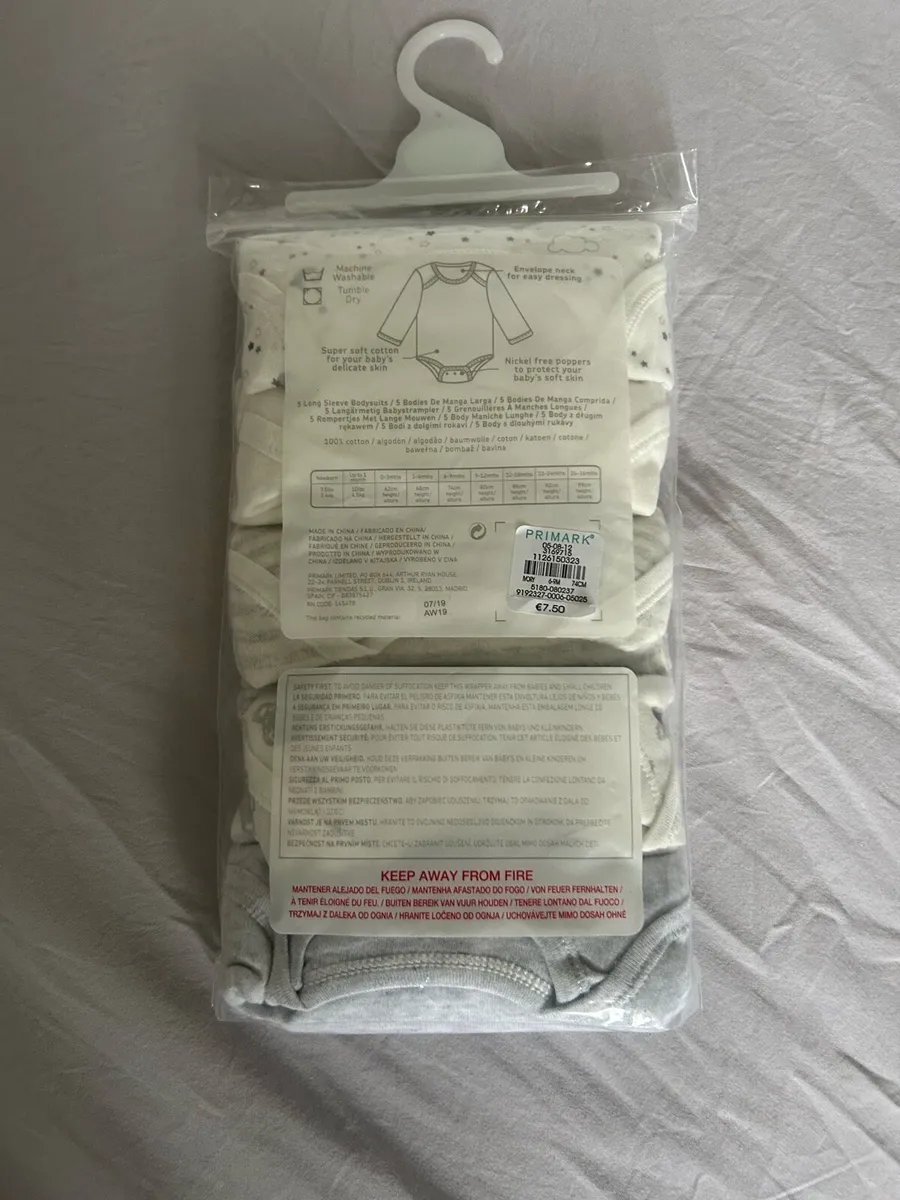 New baby Long sleeve bodysuit - Image 2