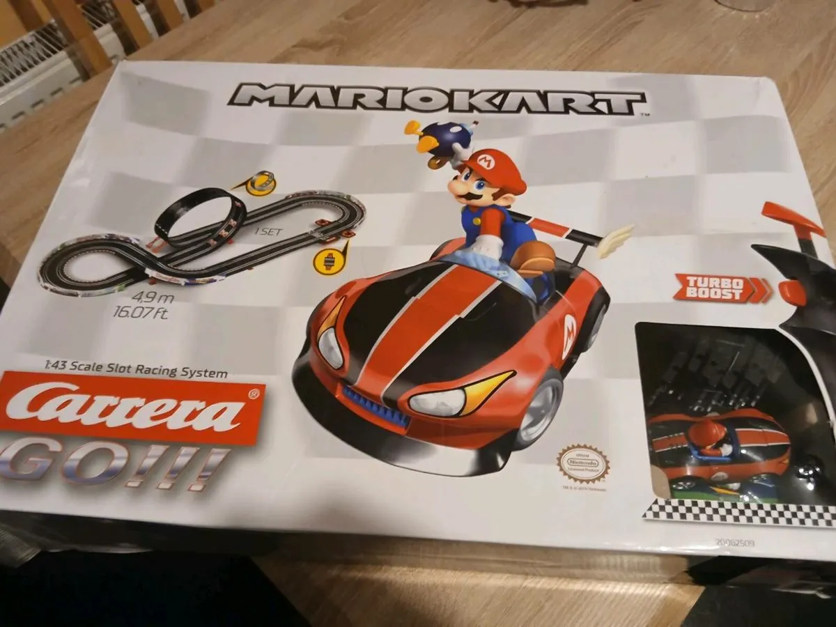 Mariocart slot racing system - Image 1