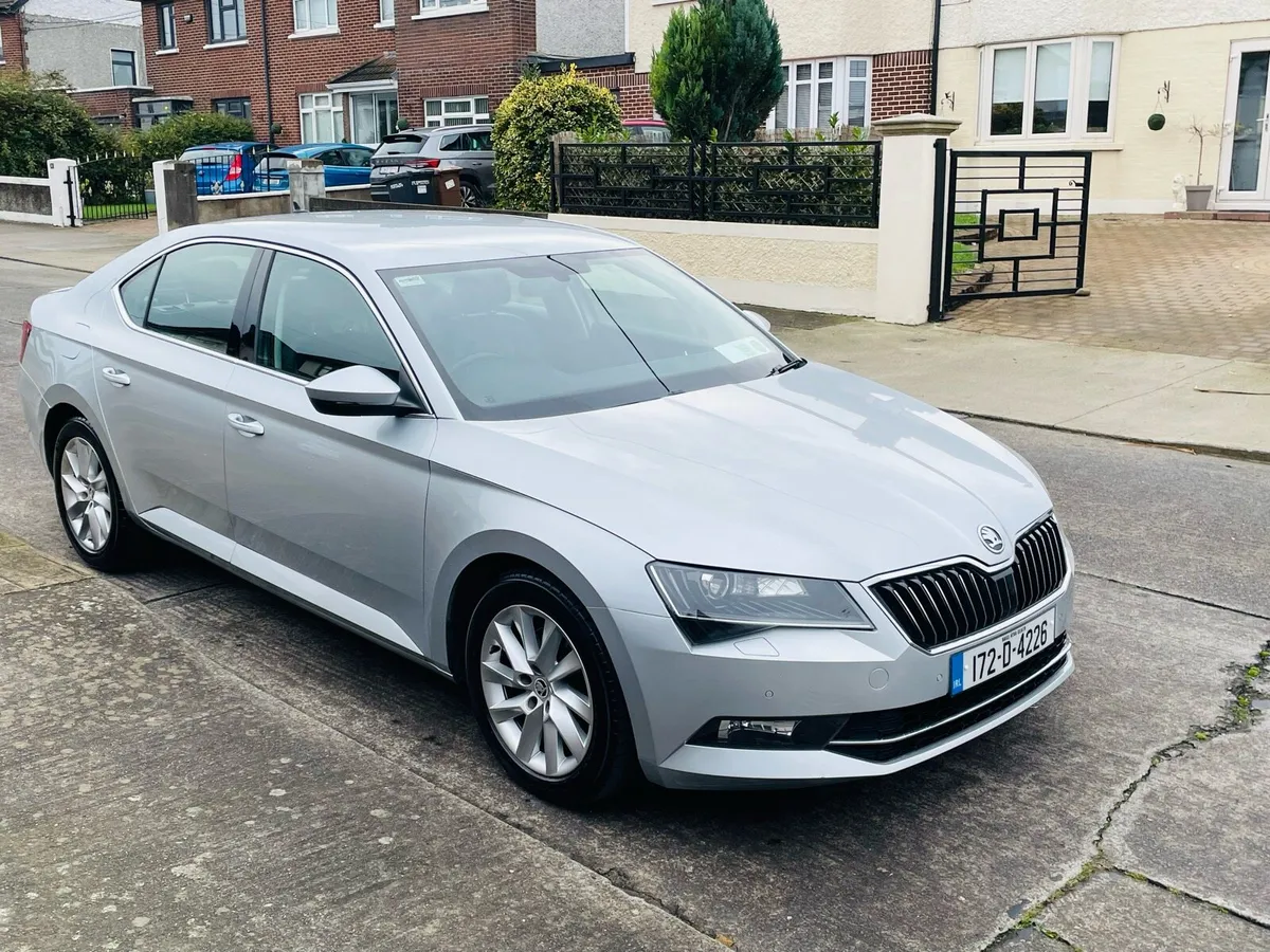 Skoda Superb Style NCT 7/27 - Image 3