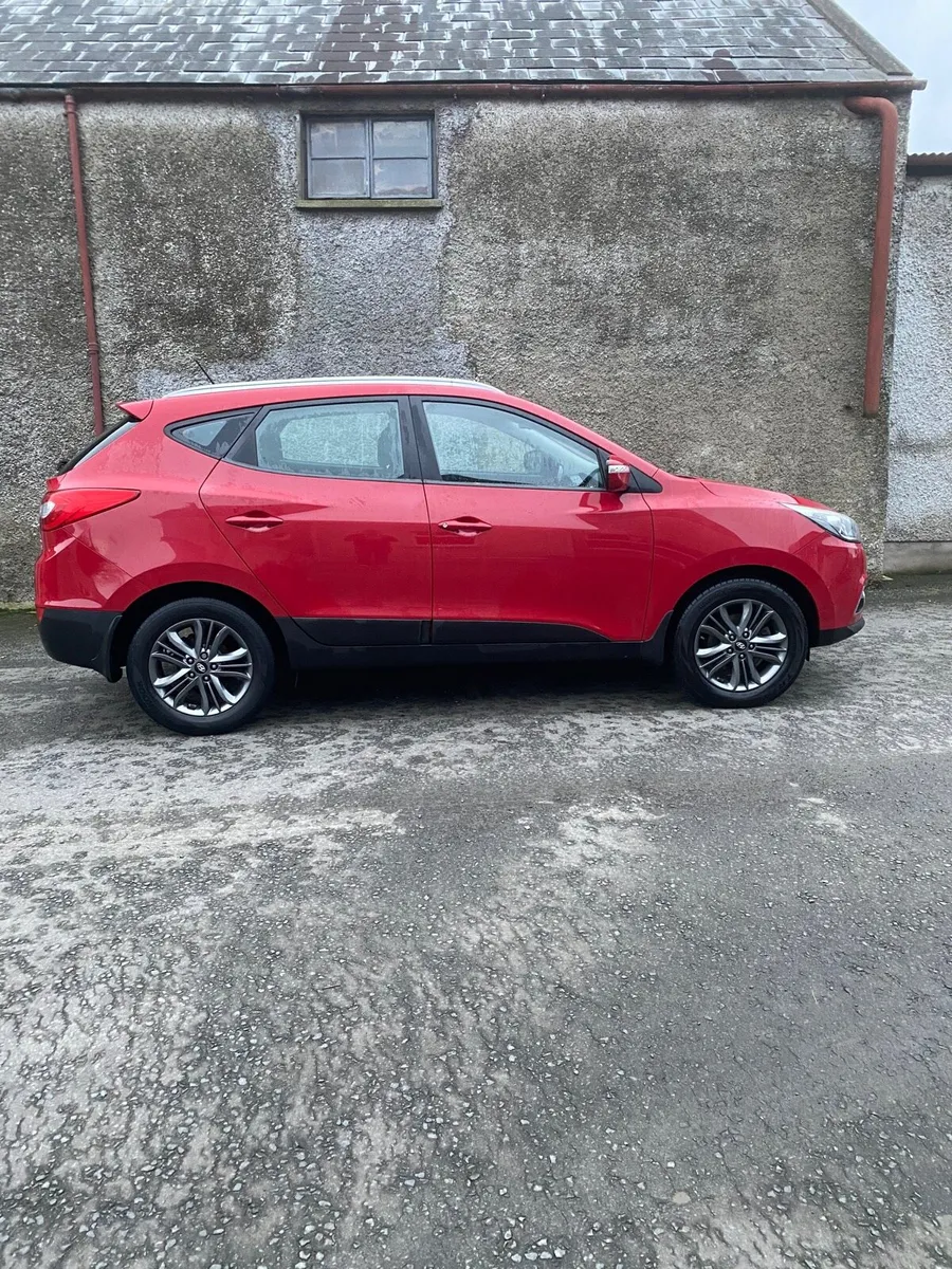Hyundai ix35 - Image 2
