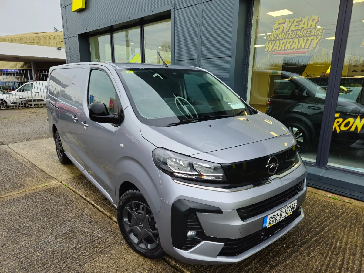 Opel Vivaro Sportive Demo Deal - Image 1