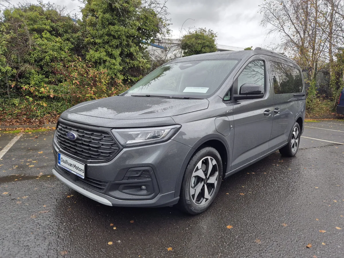 FORD CONNECT TITANIUM / 2026 / 1.5 PLUG-IN HYBRID - Image 1
