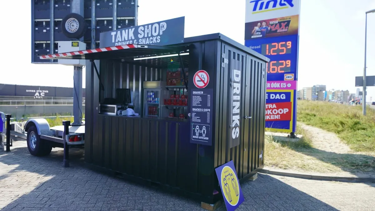 Mobile Bar for Festivals & Parties - Image 1