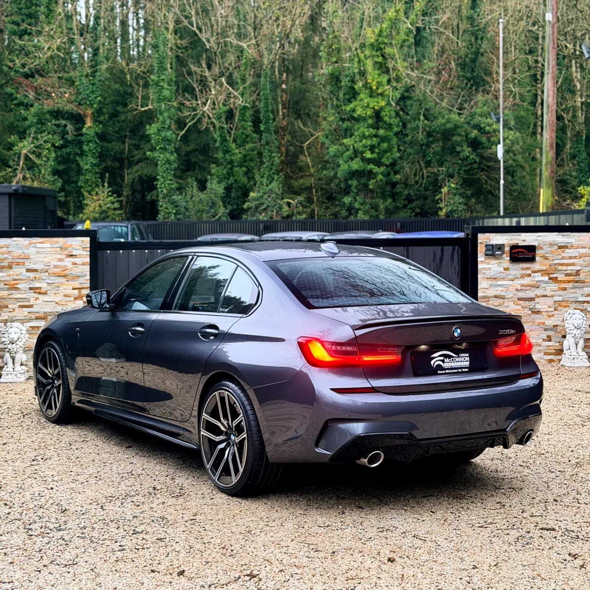2020 (201) BMW 330e M-SPORT  290BHP **BEST VALUE - Image 4