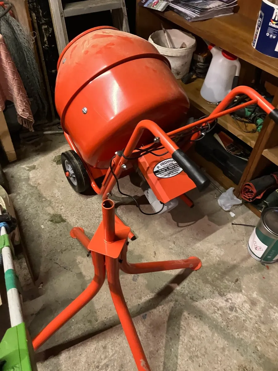 Cement mixers - Image 2