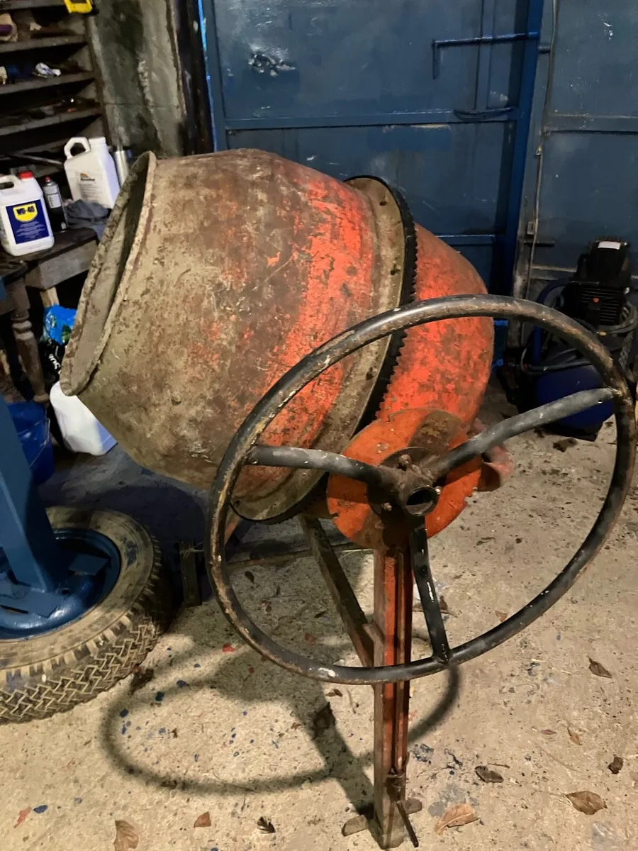 Cement mixers - Image 3