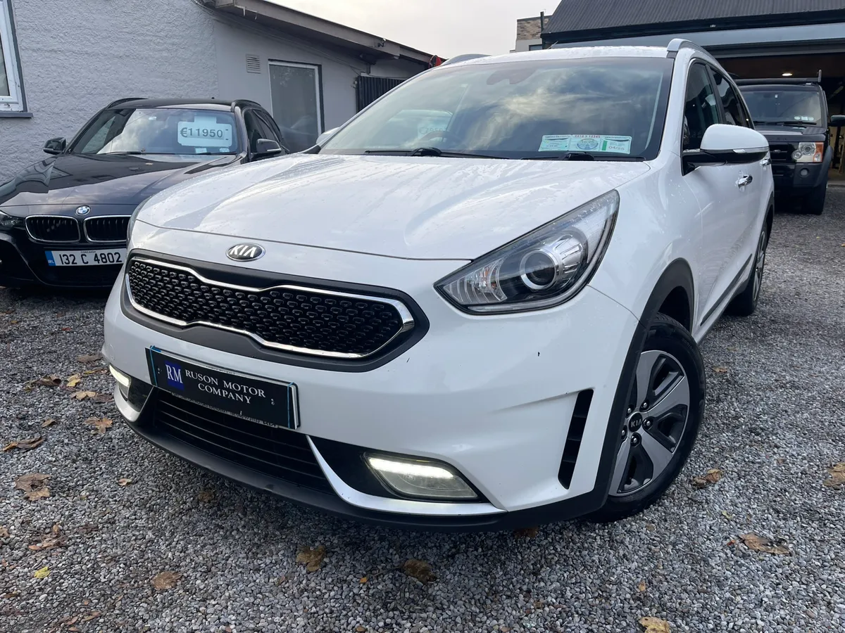 181 Kia Niro 1.6 Hybrid (EXCELLENT SPEC) - Image 1