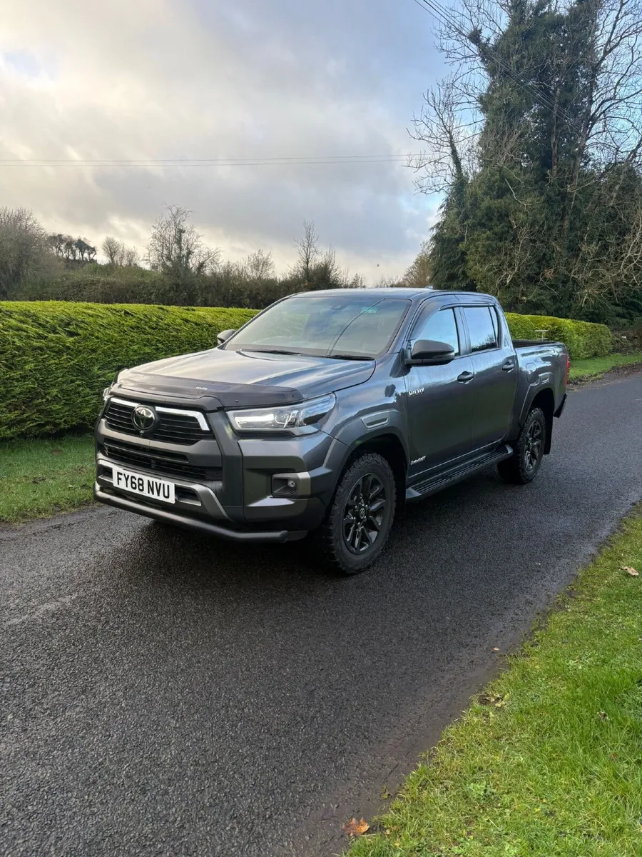 Toyota Hilux 2018 - Image 1