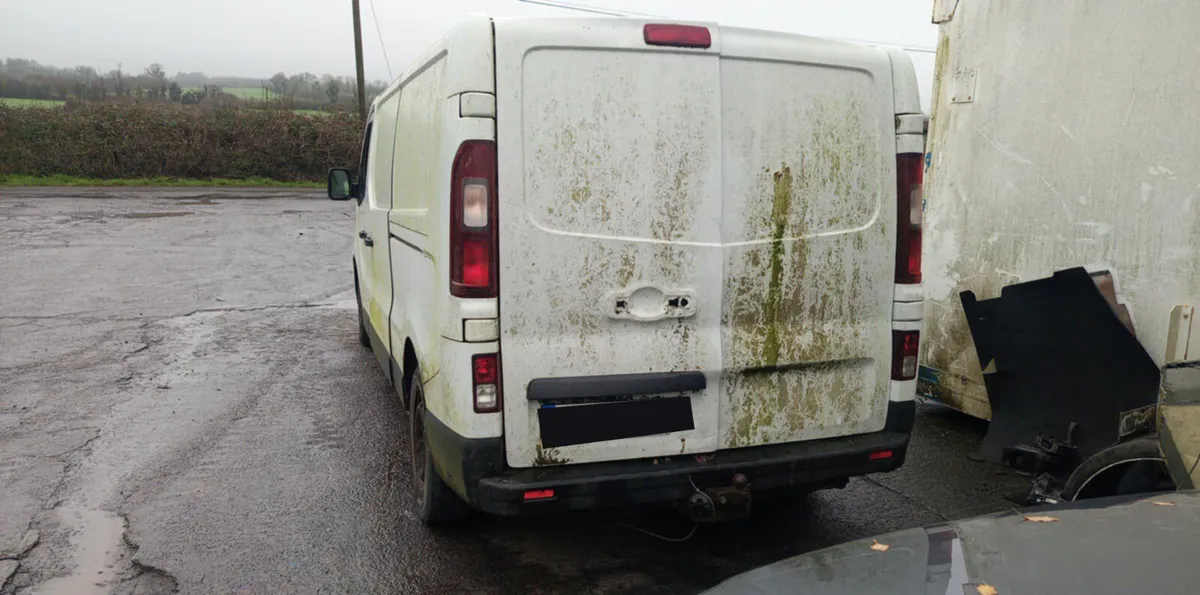 2015 RENAULT TRAFIC 1.6 DIESEL FOR BREAKING - Image 2