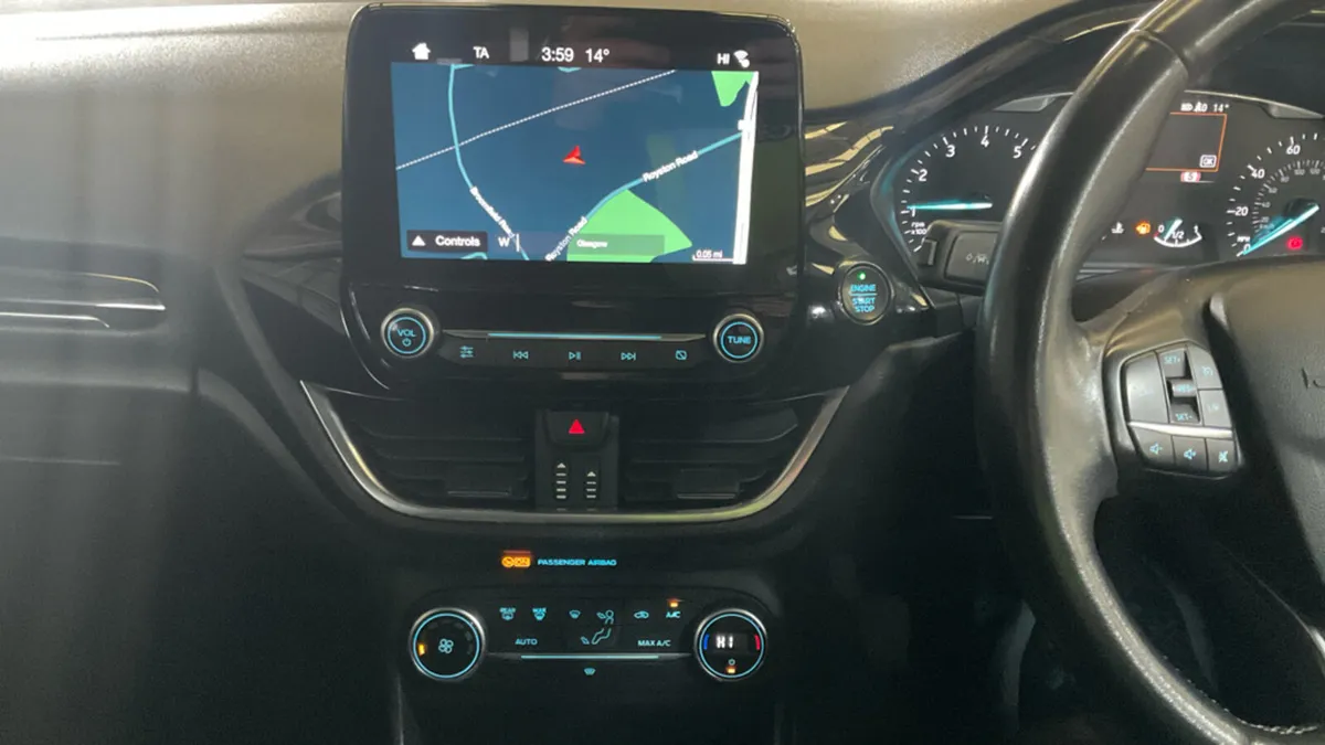 2018 Ford Fiesta TITANIUM 1.0 Petrol - Image 2