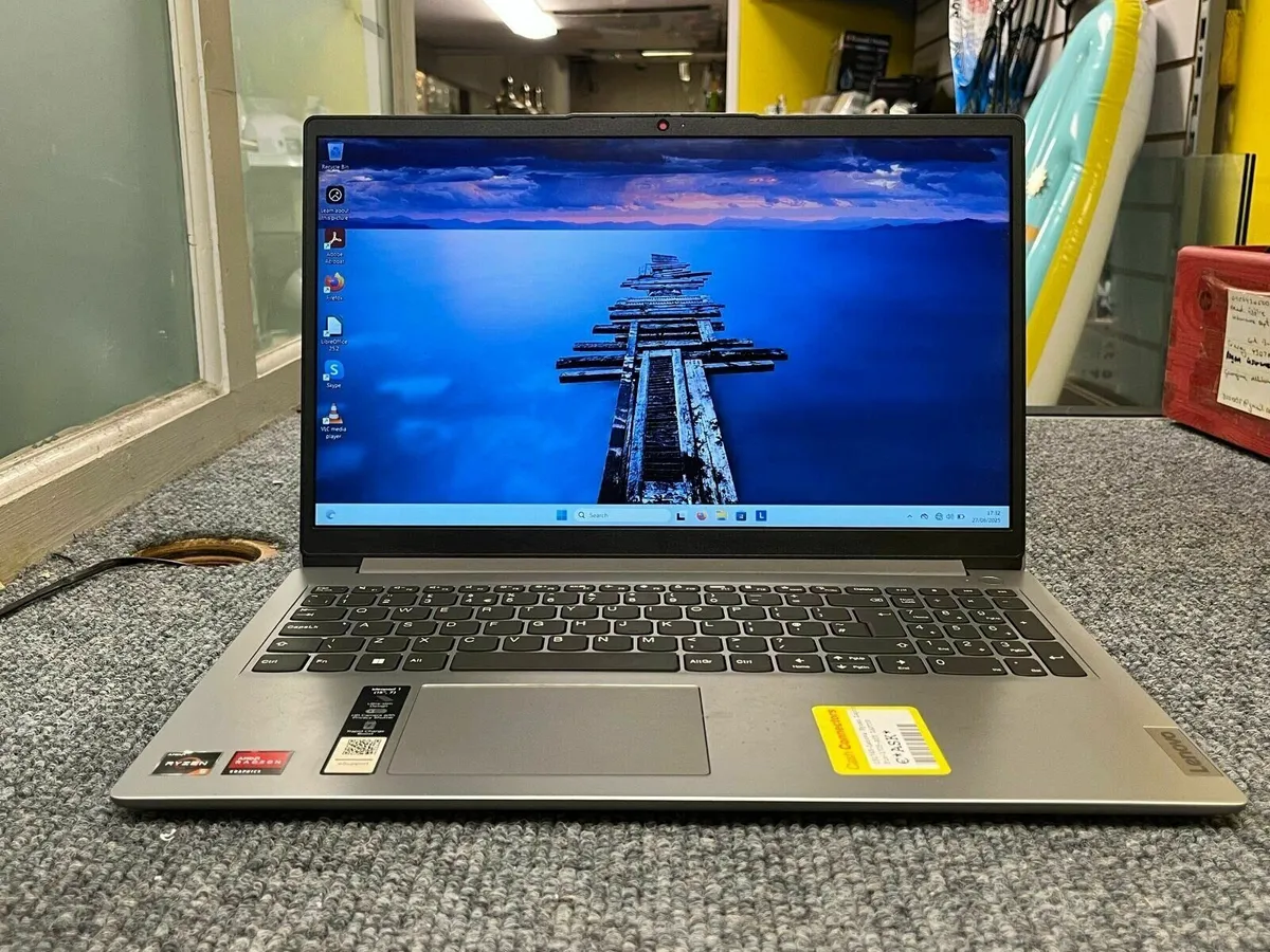 Lenovo Ideapad 1