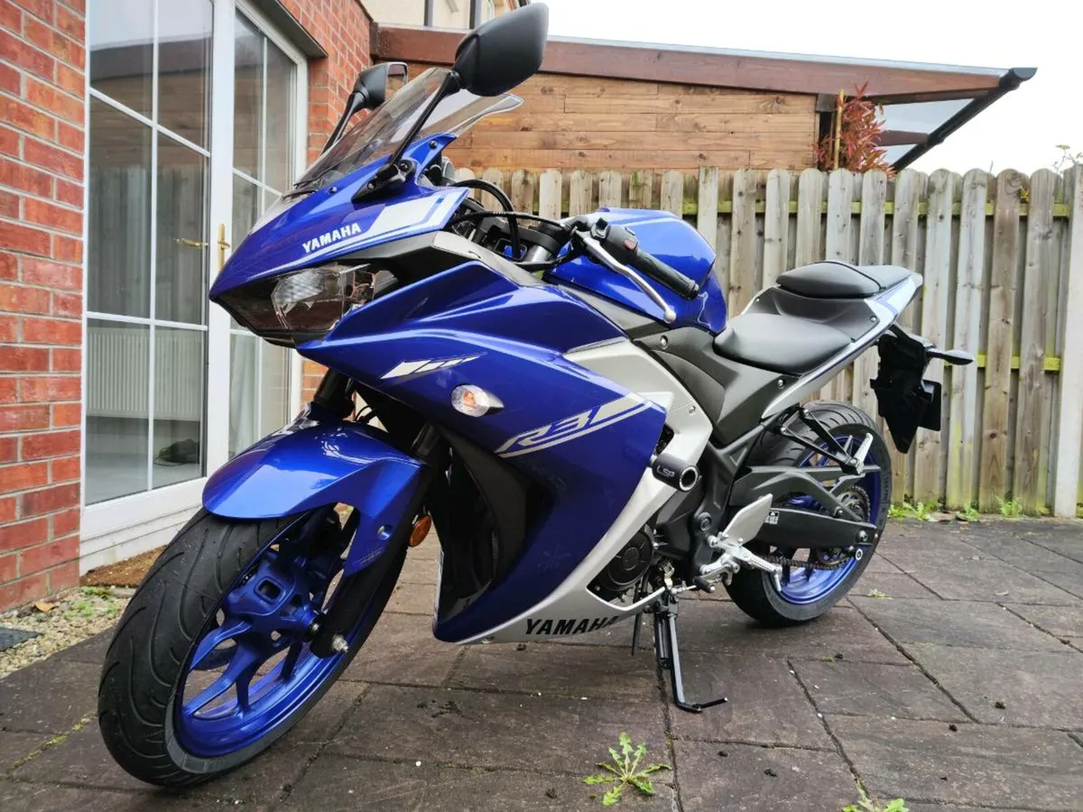 Yamaha R3 2019 - Image 1