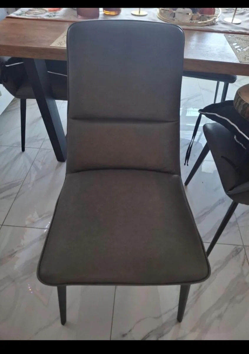 6 x chairs - Image 1