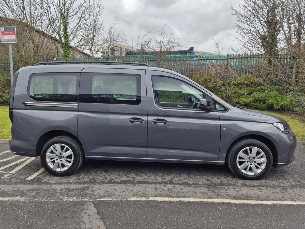 VOLKSWAGEN CADDY / 2026 / PLUG-IN HYBRID / WAV - Image 4