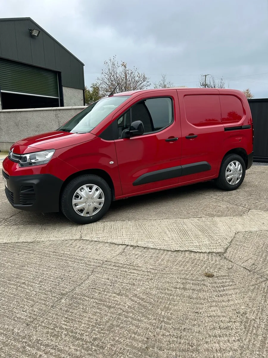 2021 Citroen Berlingo  — 1 Company Owner From New - Image 3