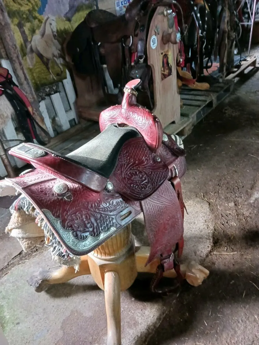 Western saddles - Image 2