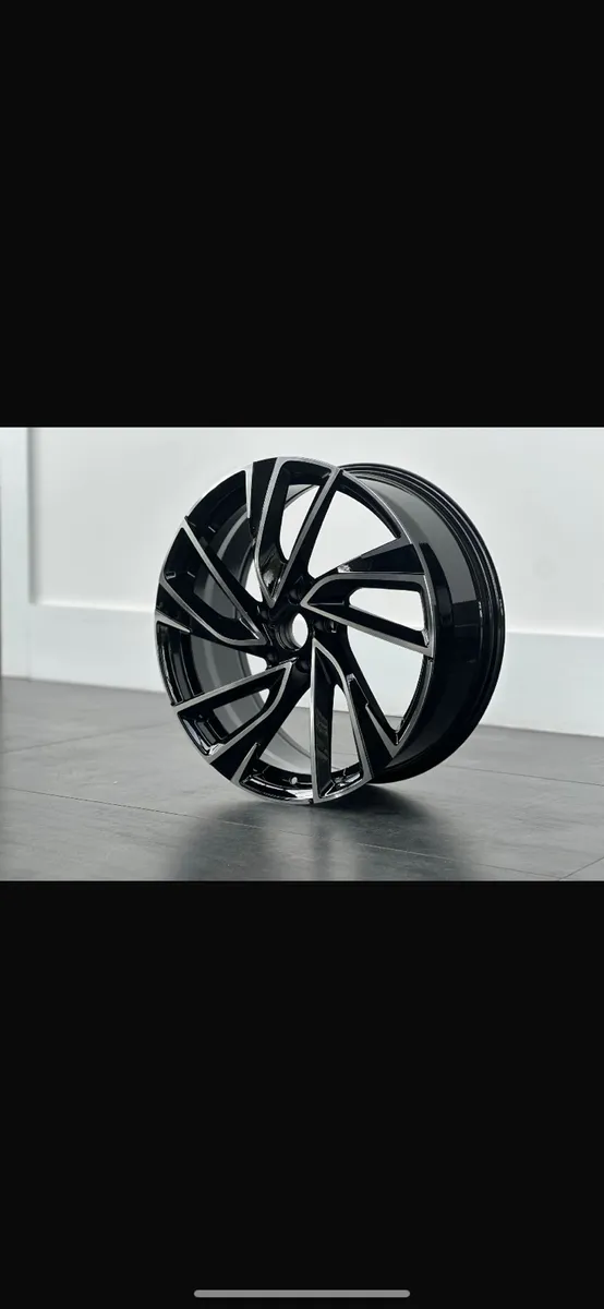 18/19inch 5/112 VW Skoda caddy alloy wheels - Image 1