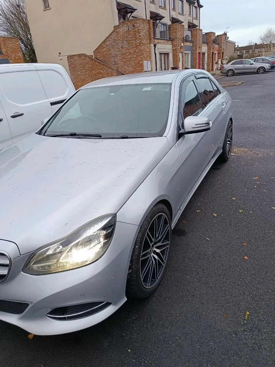 Mercedes-Benz E-Class 2014 - Image 3