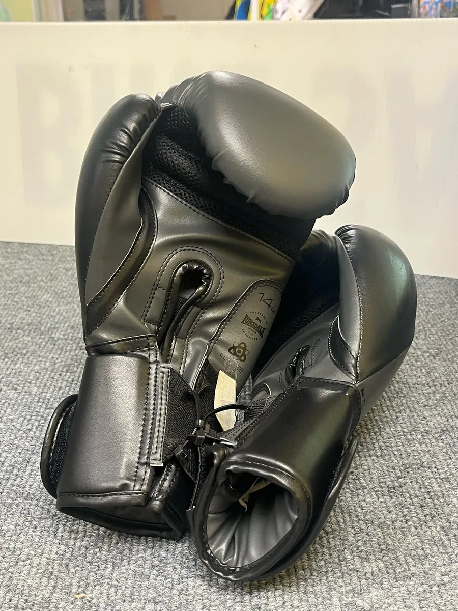 Lonsdale 14oz Boxing Gloves - Image 2