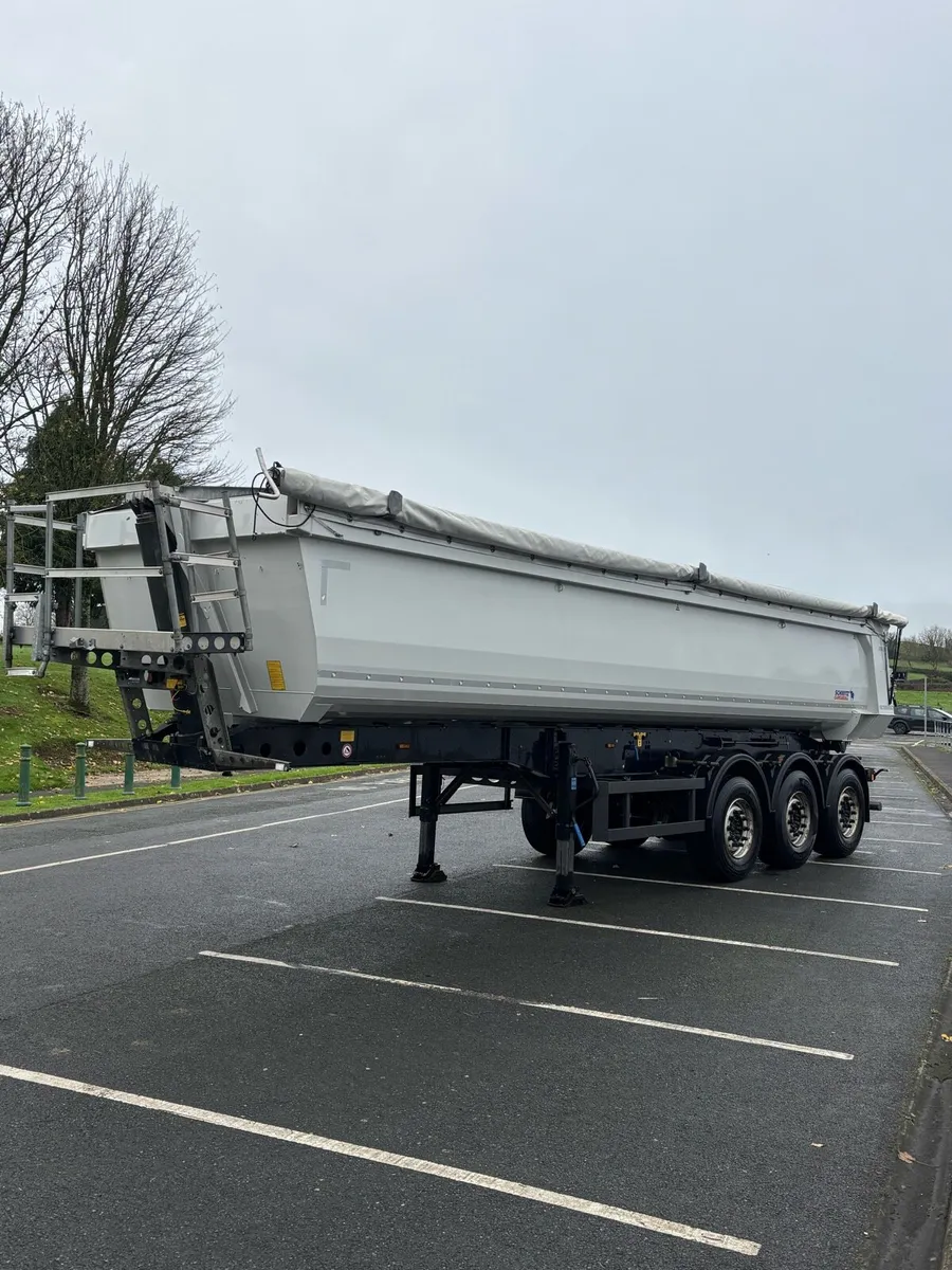 Schmitz Cargobull Tipping Trailer - Image 1