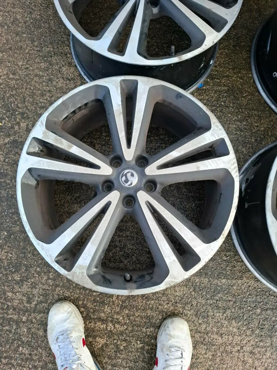 Vauxhall insignia alloy wheels - Image 3