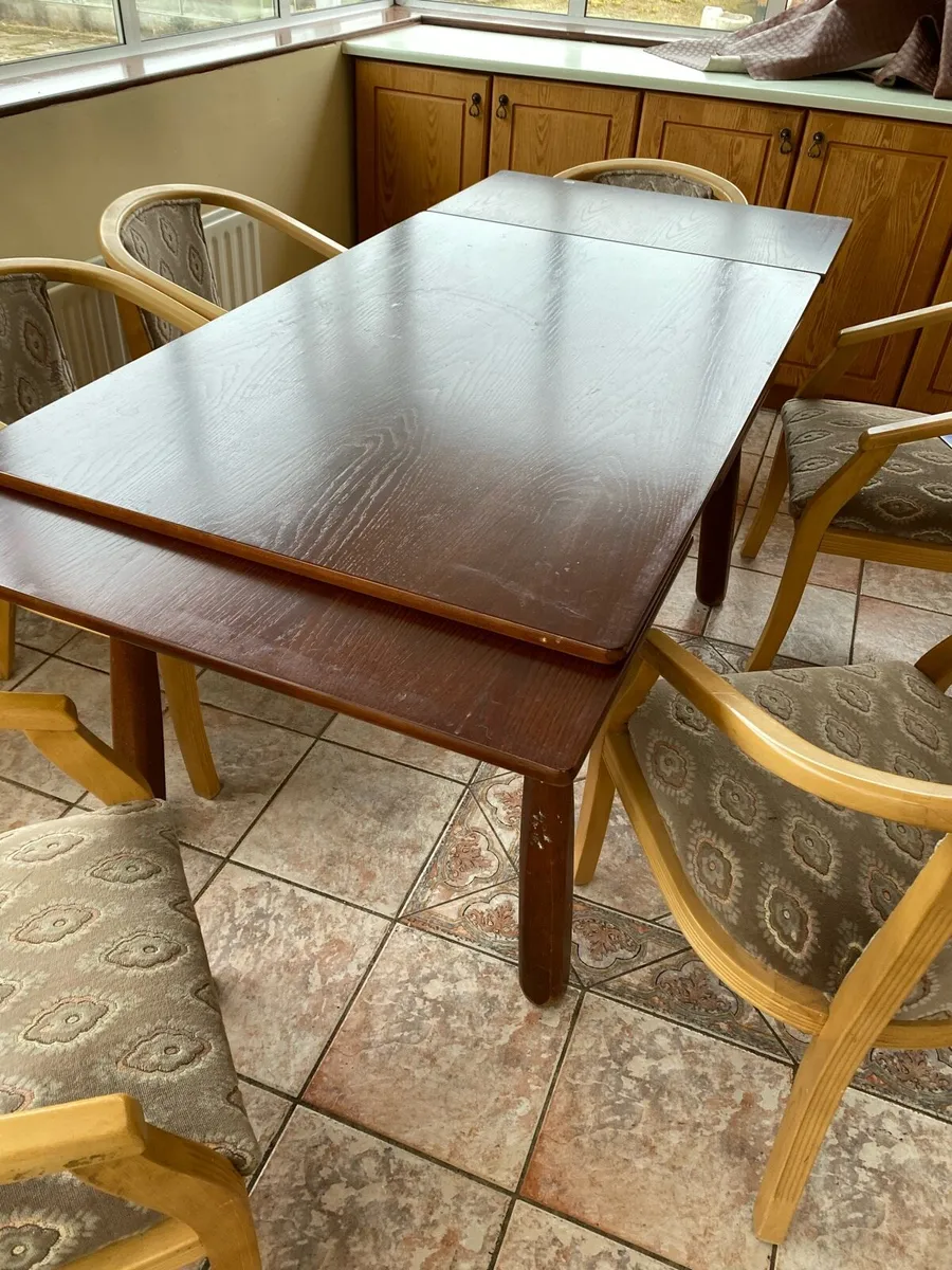 Six chairs - Image 2