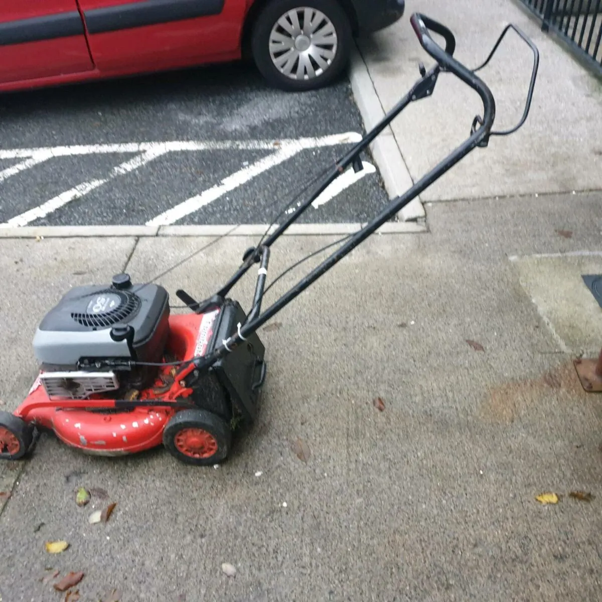 PETROL LAWNMOWER - Image 2