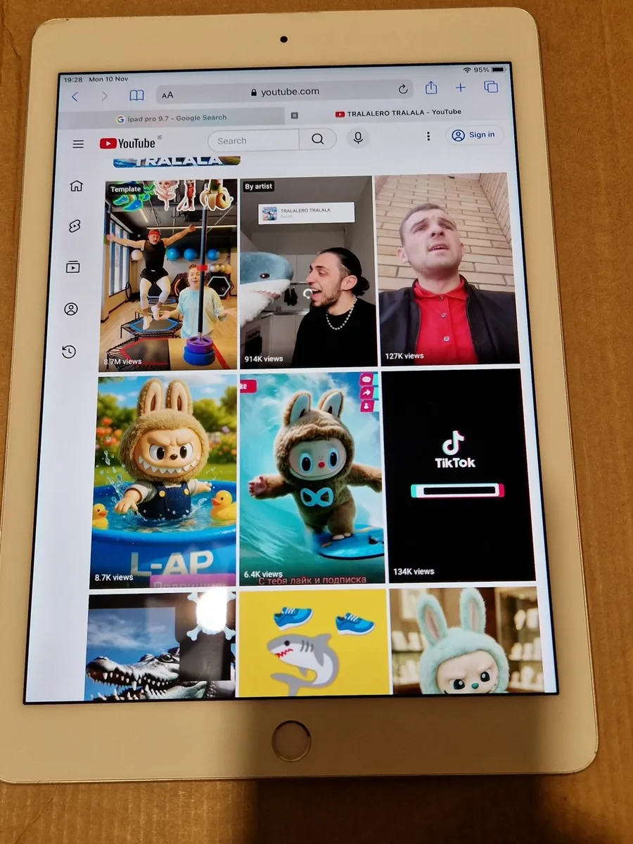 Apple Ipad Pro 9.7 inch, 128GB, working great - Image 3