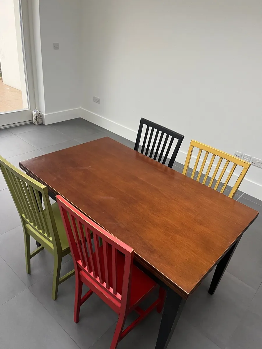 Extendable Dining table & chairs - Image 1