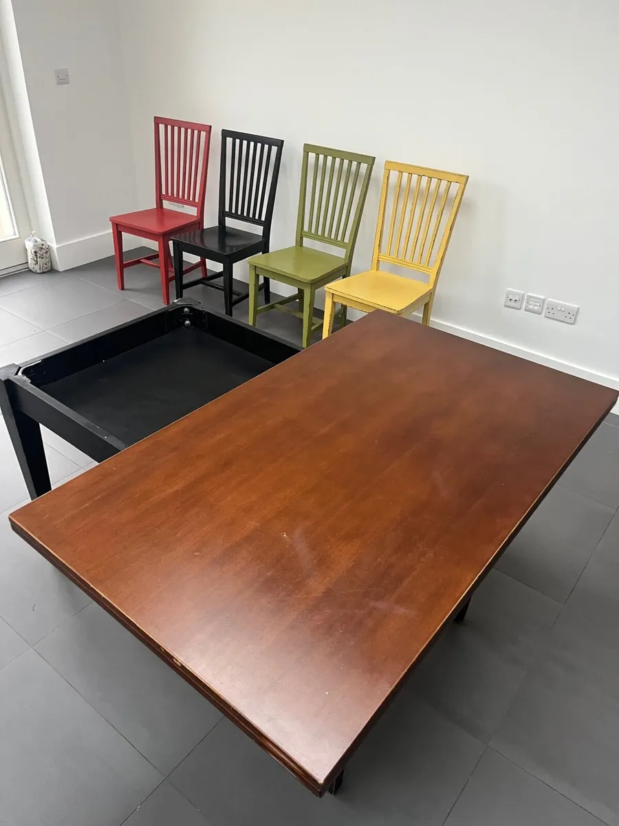 Extendable Dining table & chairs - Image 3