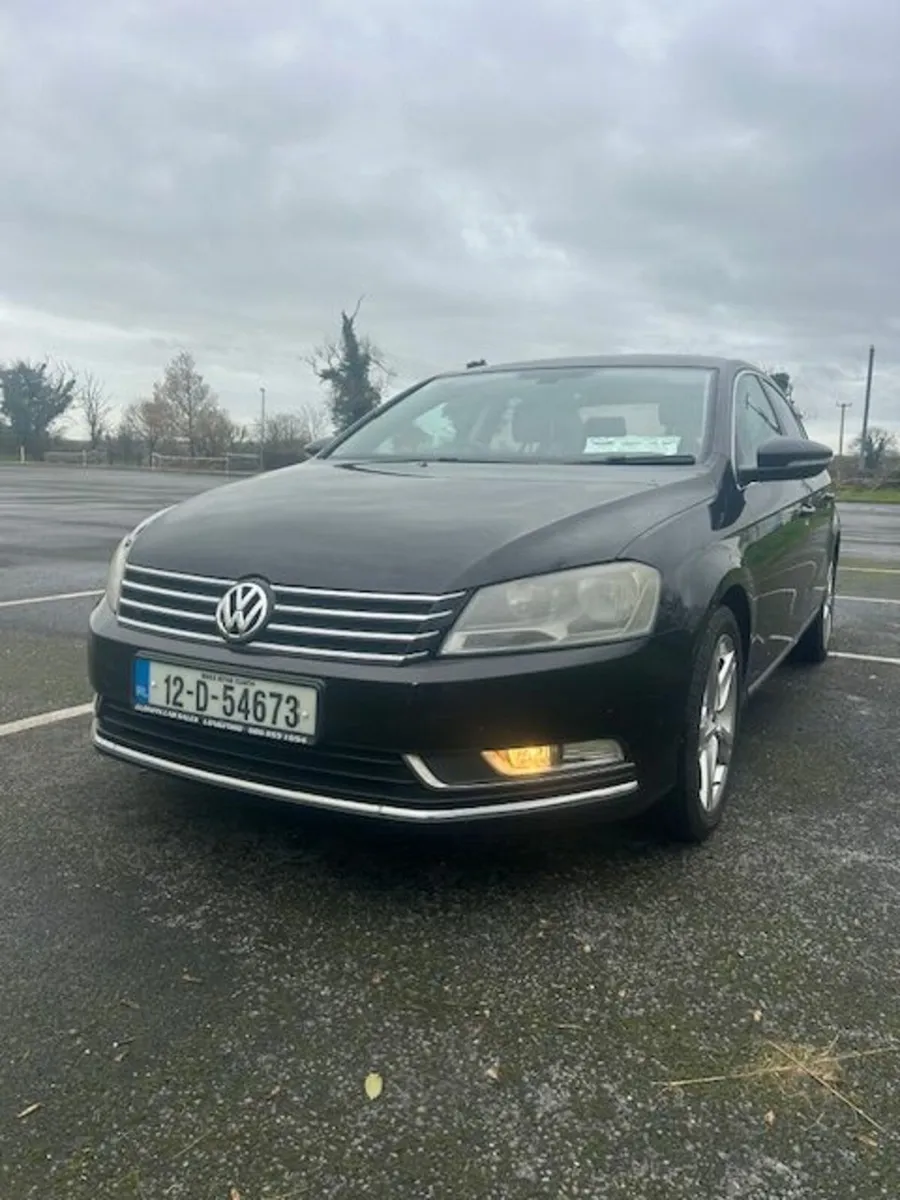 Volkswagen Passat 2012 - Image 1