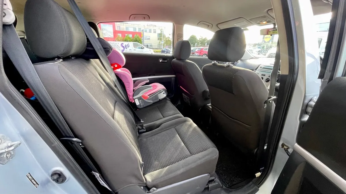 Toyota Corolla 2008 - Image 3