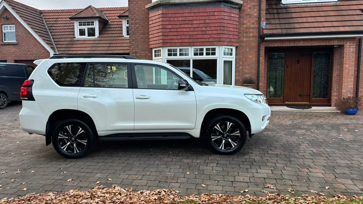 2022 Toyota Landcruiser Business Edition, Premium - Image 2