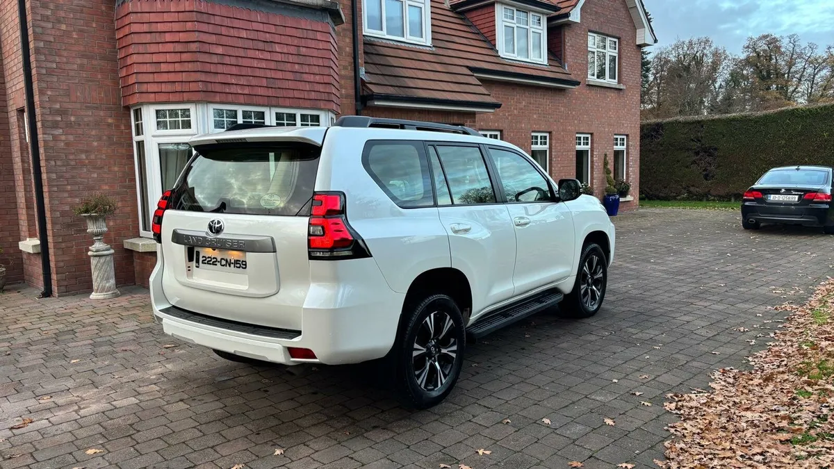 2022 Toyota Landcruiser Business Edition, Premium - Image 3