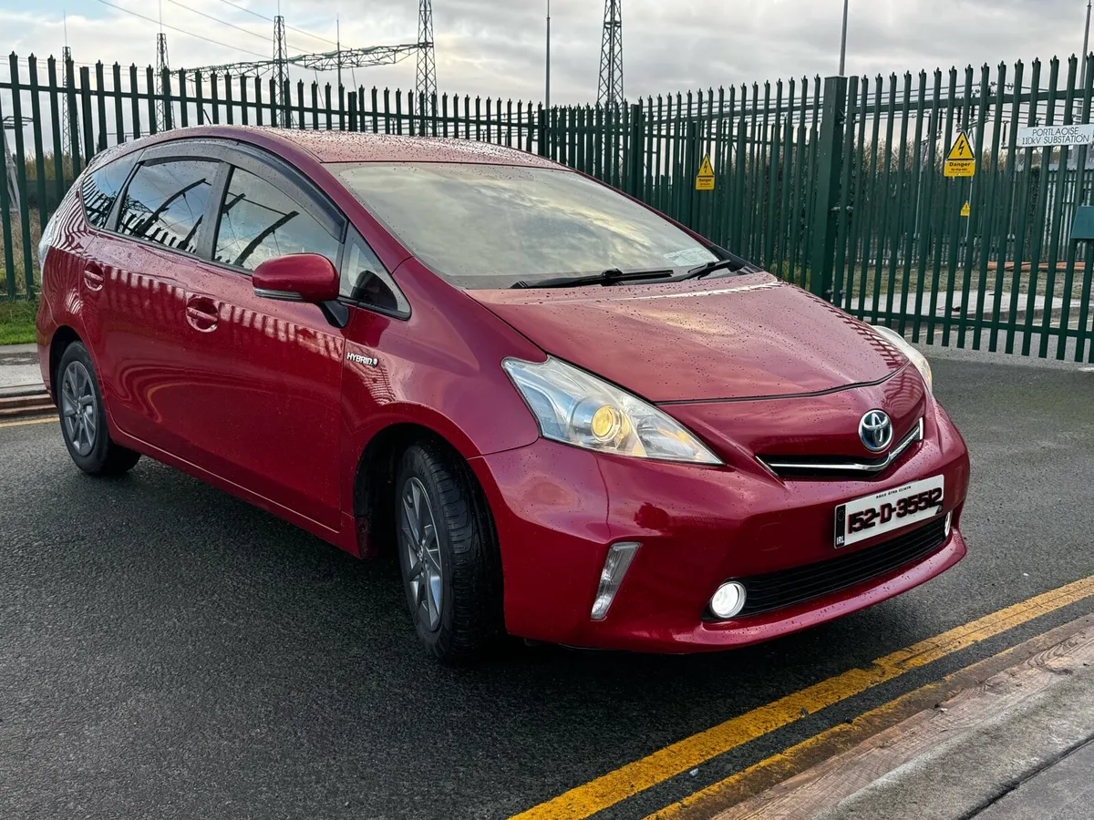 Toyota Prius X 7 seats - Image 4
