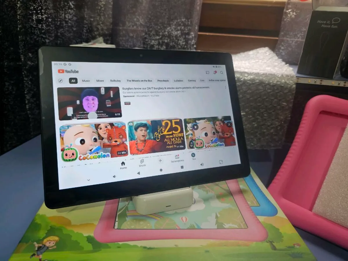 Kids Tablet like a new 10.1 inch Android 13 32GB.. - Image 2