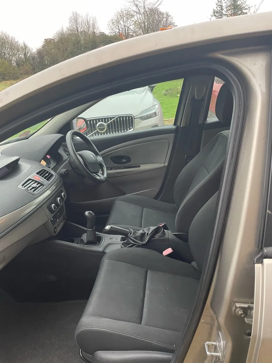 2010 Renault Megane - Image 4