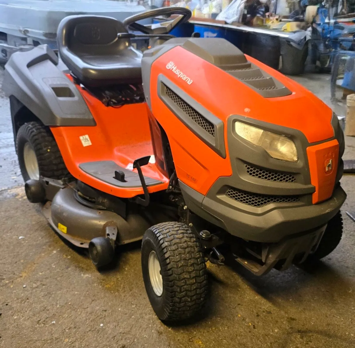 Husqvarna TC142 - Image 1