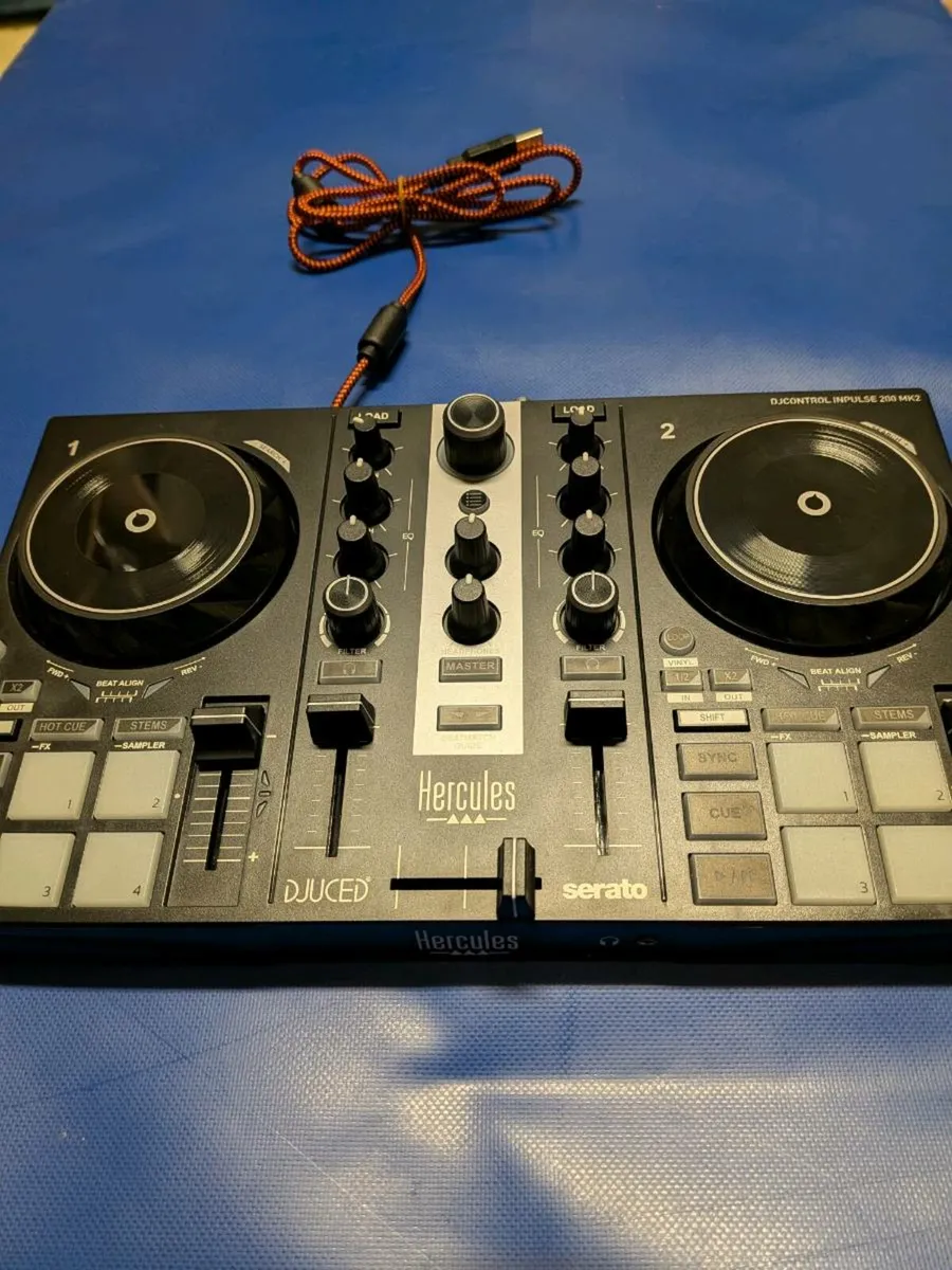 DJ deck - Image 1