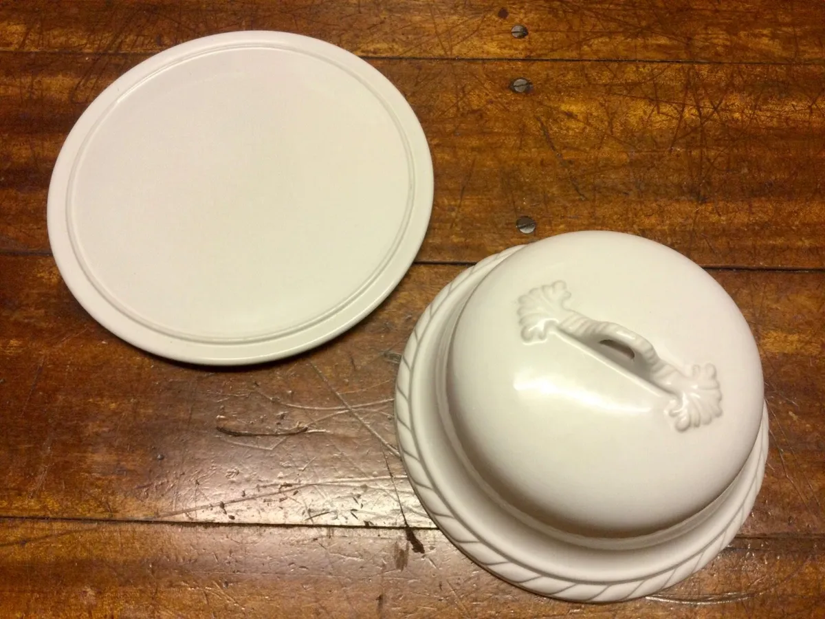 Large Ceramic Cheese Dish - Image 3